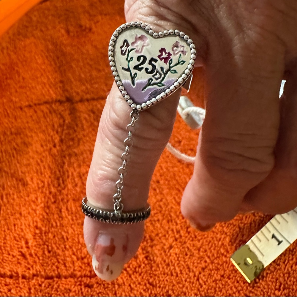 Authentic Gucci Year Of The Dog Heart Shaped Bosco & Orso Floral Enamel Ring